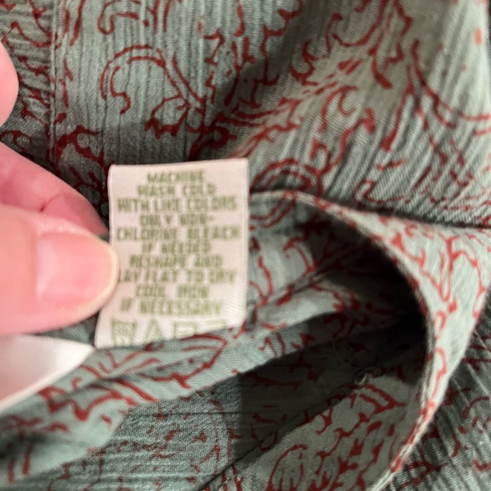 Orvis Button down shirt.  Size large - Picture 7 of 11